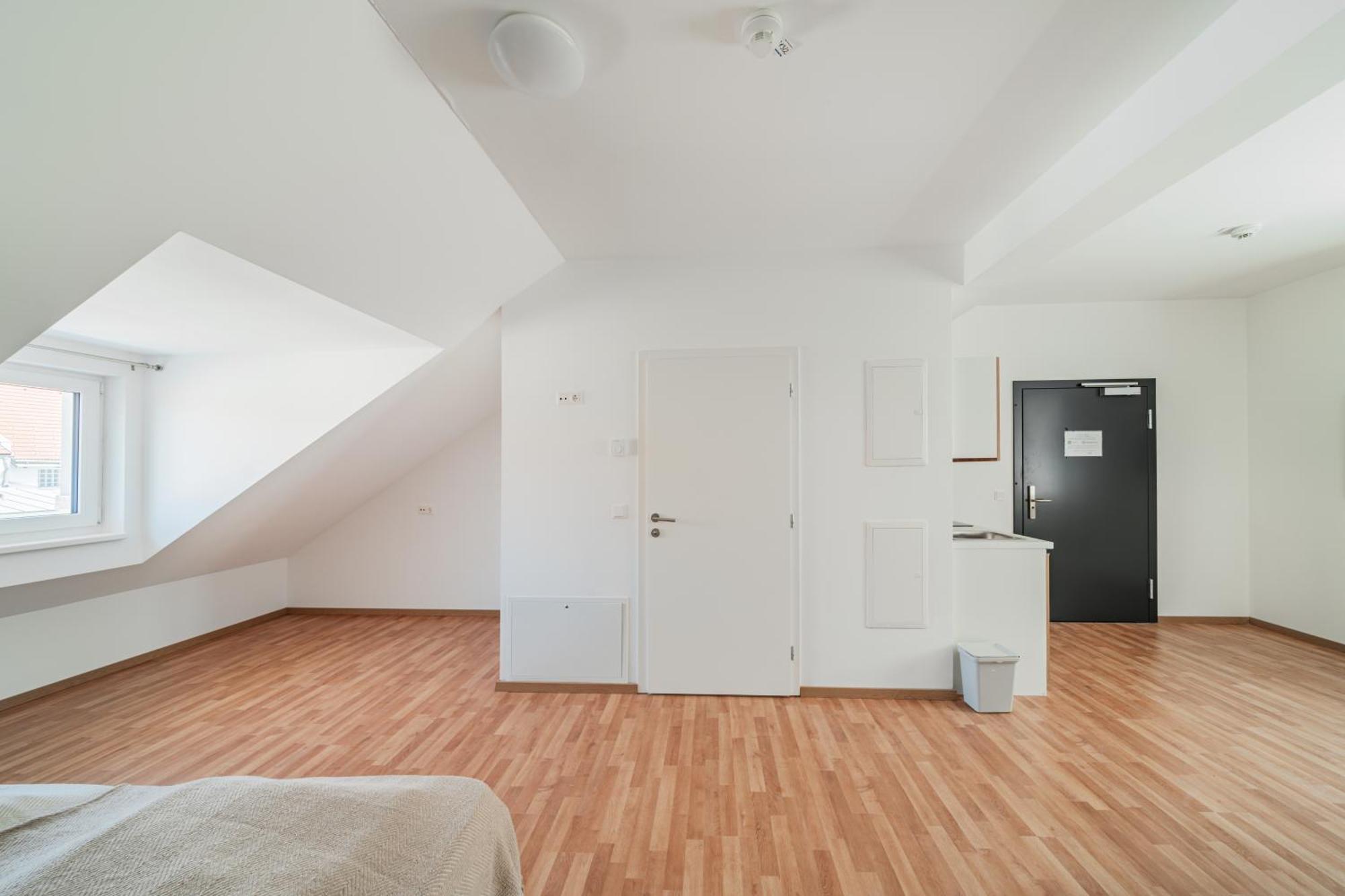 Central City Suits Wiener Neustadt Exterior foto