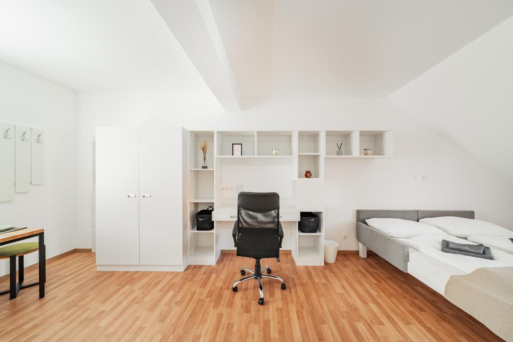 Central City Suits Wiener Neustadt Exterior foto